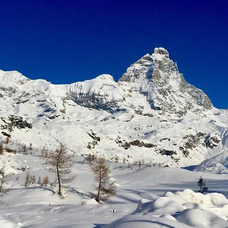 3 Chalets Aparthotel Breuil-Cervinia Bagian luar foto