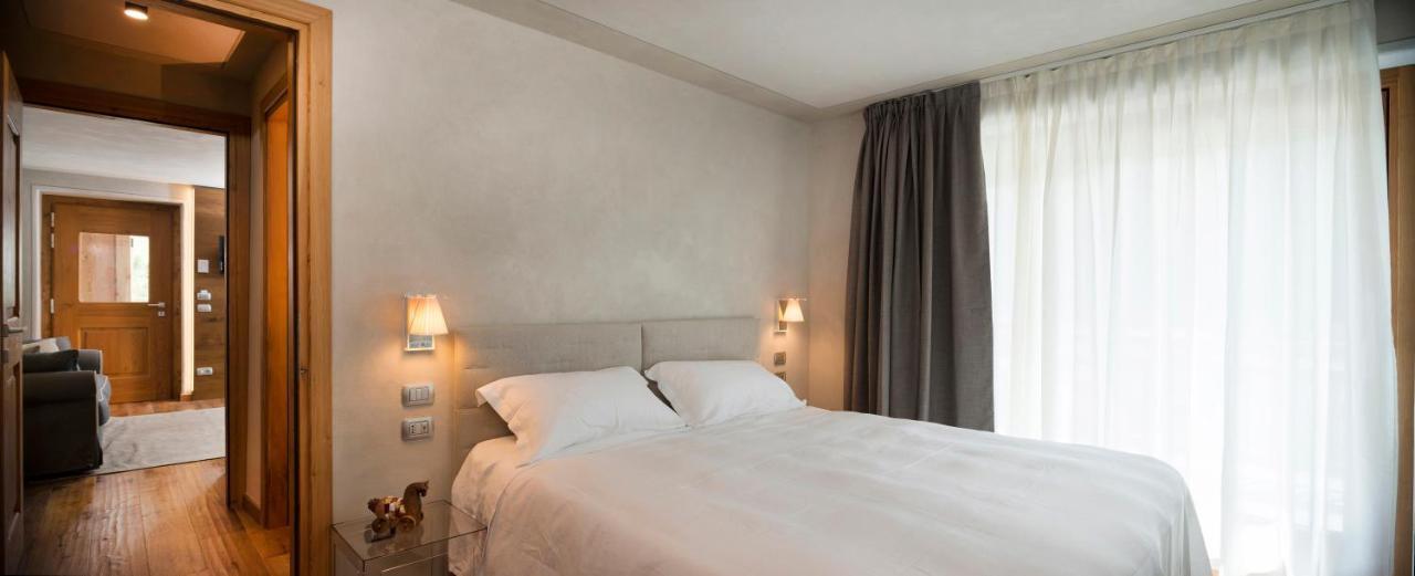 3 Chalets Aparthotel Breuil-Cervinia Bagian luar foto