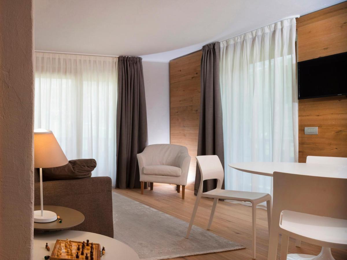 3 Chalets Aparthotel Breuil-Cervinia Bagian luar foto