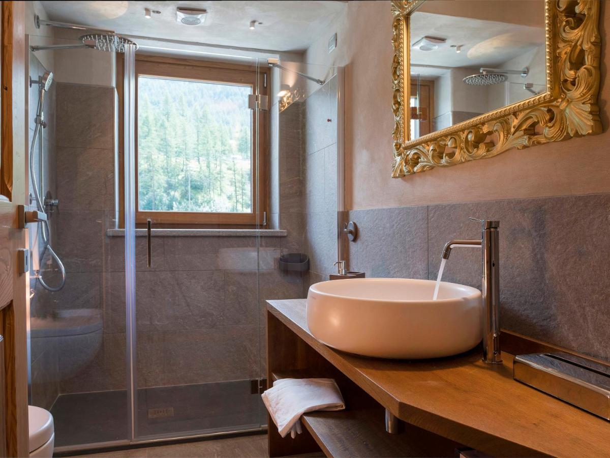 3 Chalets Aparthotel Breuil-Cervinia Bagian luar foto