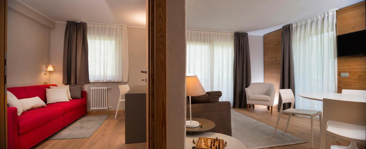 3 Chalets Aparthotel Breuil-Cervinia Bagian luar foto
