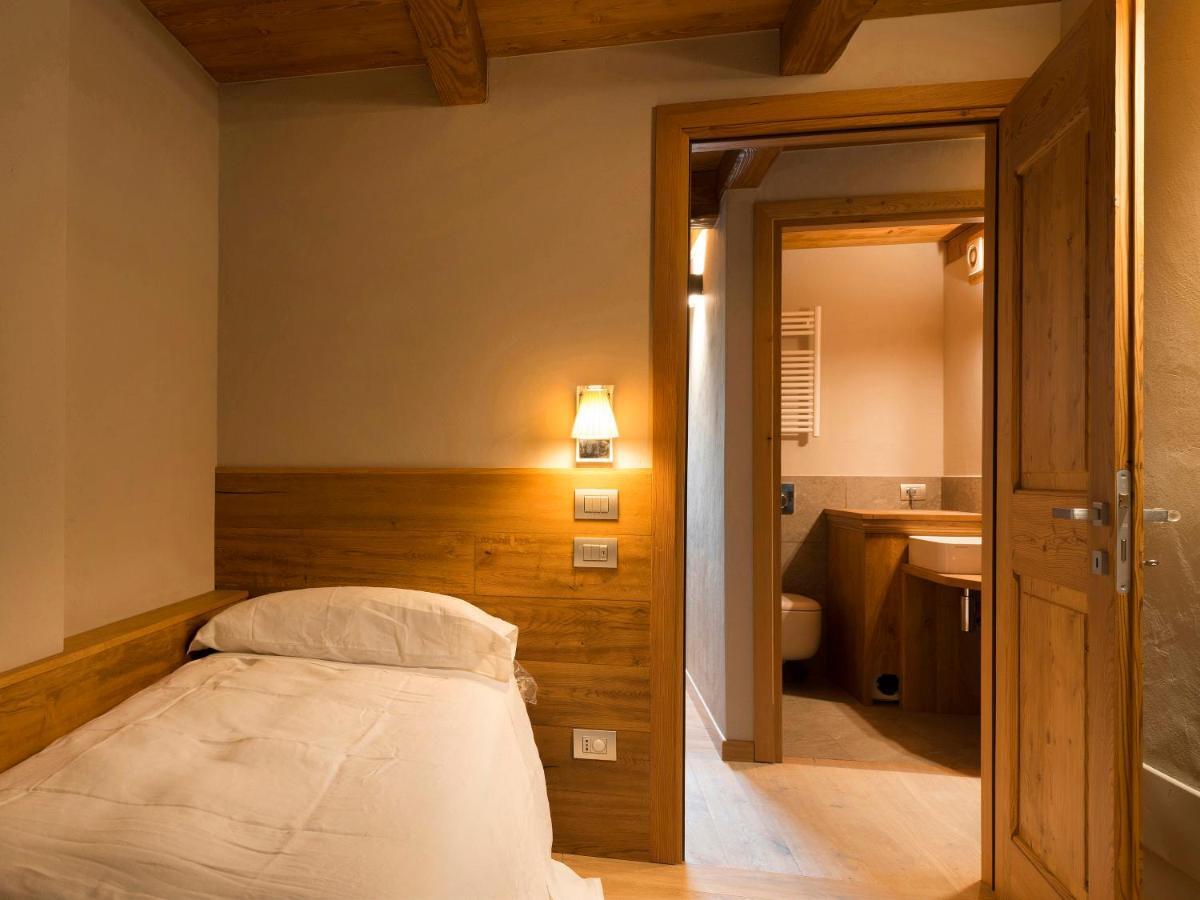3 Chalets Aparthotel Breuil-Cervinia Bagian luar foto